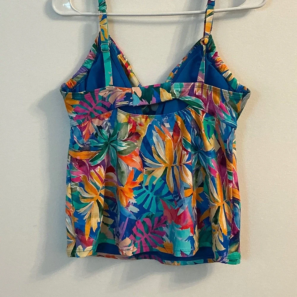 NWOT Sunsets Separates Maeve Tankini Top Alegria Size 36D Underwire